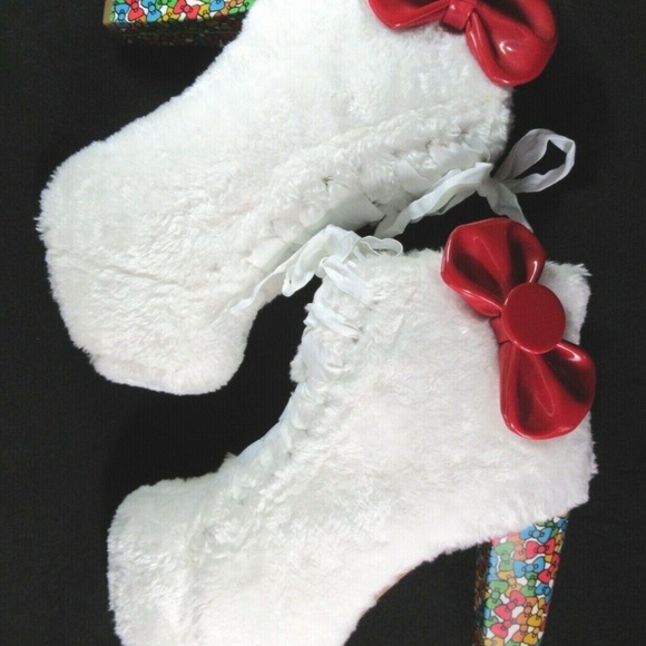 New Jeffrey Campbell HELLO KITTY Fake Fur Booties - Picture 3 of 8